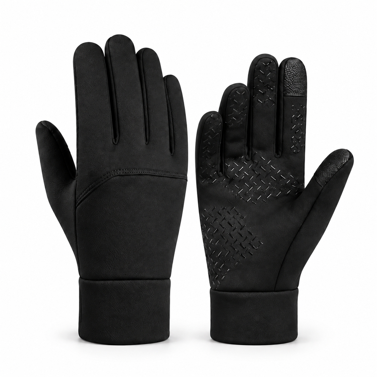 Schwarze Touchscreen-Handschuhe als Paar vor weißem Hintergrund, links der Handrücken, rechts die Handfläche mit gummierten Griffnoppen und leitfähiger Fingerkuppe